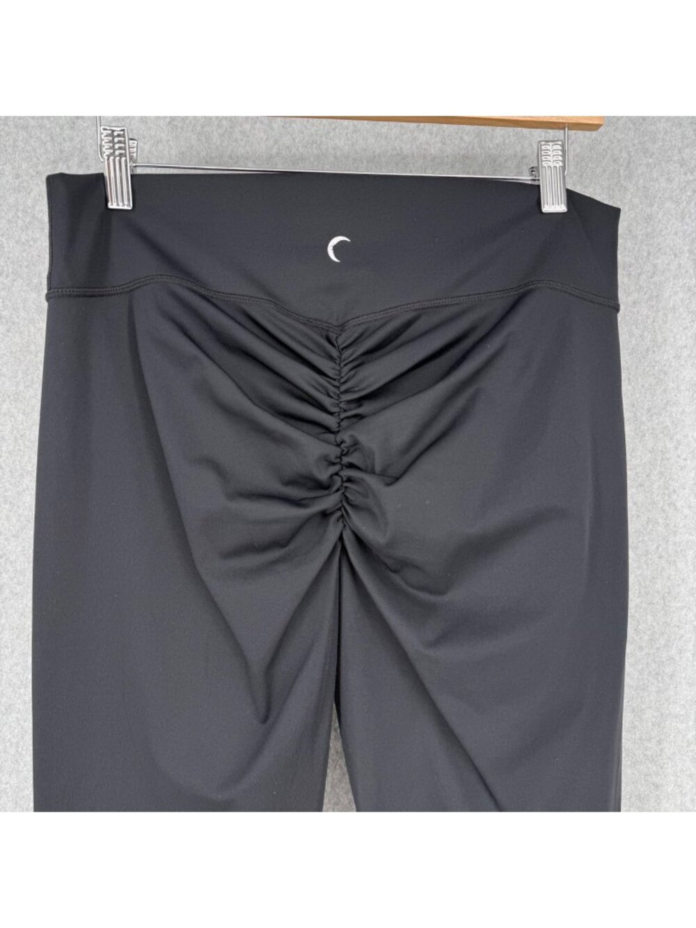 Zyia Active Womens Brilliant Scrunchy What Hi-Rise Legging Size 16/18 Black NWOT